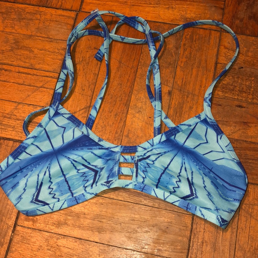 Jolyn tomcat top